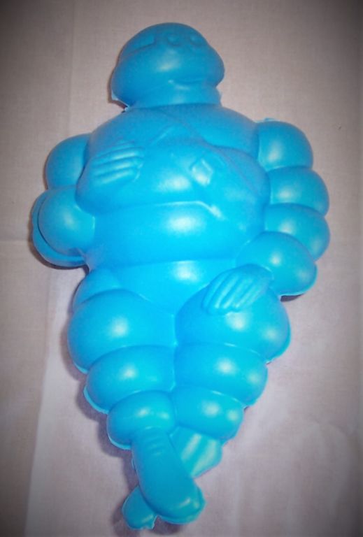 Figurka Michelin svítící - střední modrá