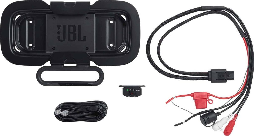 Aktivní subwoofer a širokopásmový přenosný Bluetooth® reproduktor do auta
